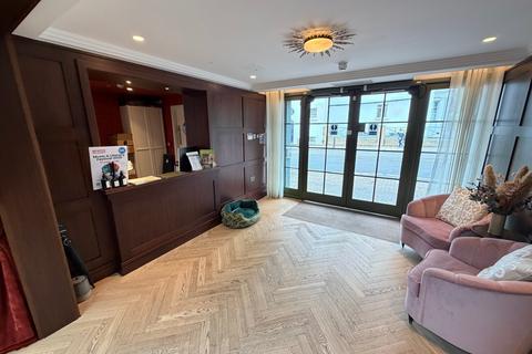 Retail property (high street) to rent, 1 Hampstead Ln London N6 4RS