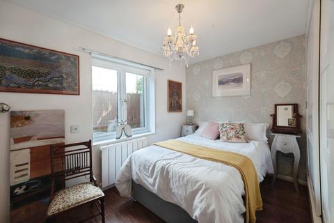 undefined, De Beauvoir Place, London N1