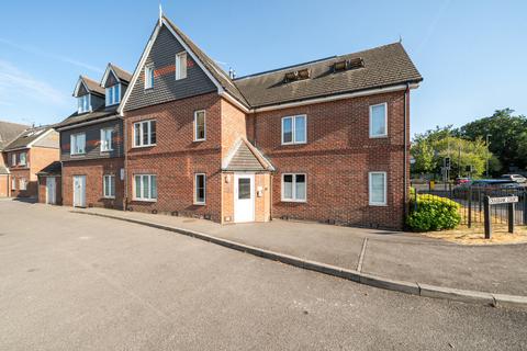 2 bedroom flat for sale, Craigbank Court, Hampshire PO14