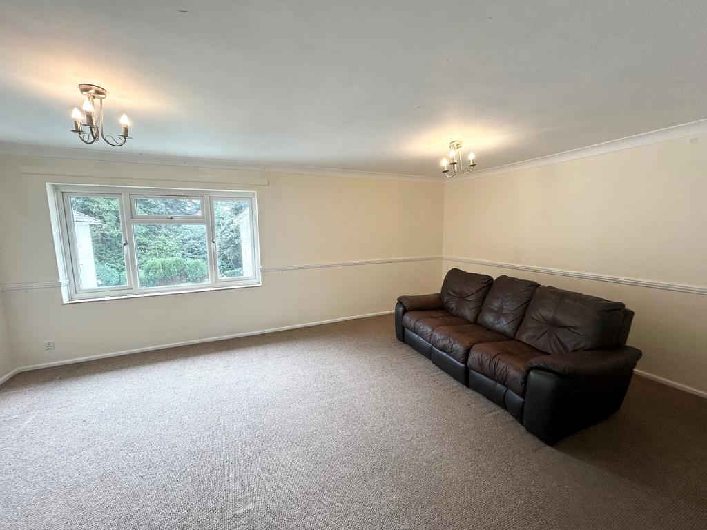 Apartment in Bournemouth - View 3