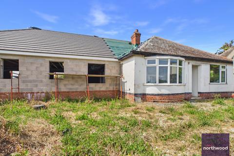 2 bedroom detached bungalow for sale, Church Lane, Skegness PE24