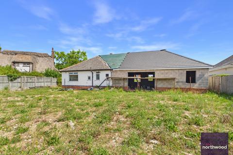 2 bedroom detached bungalow for sale, Church Lane, Skegness PE24
