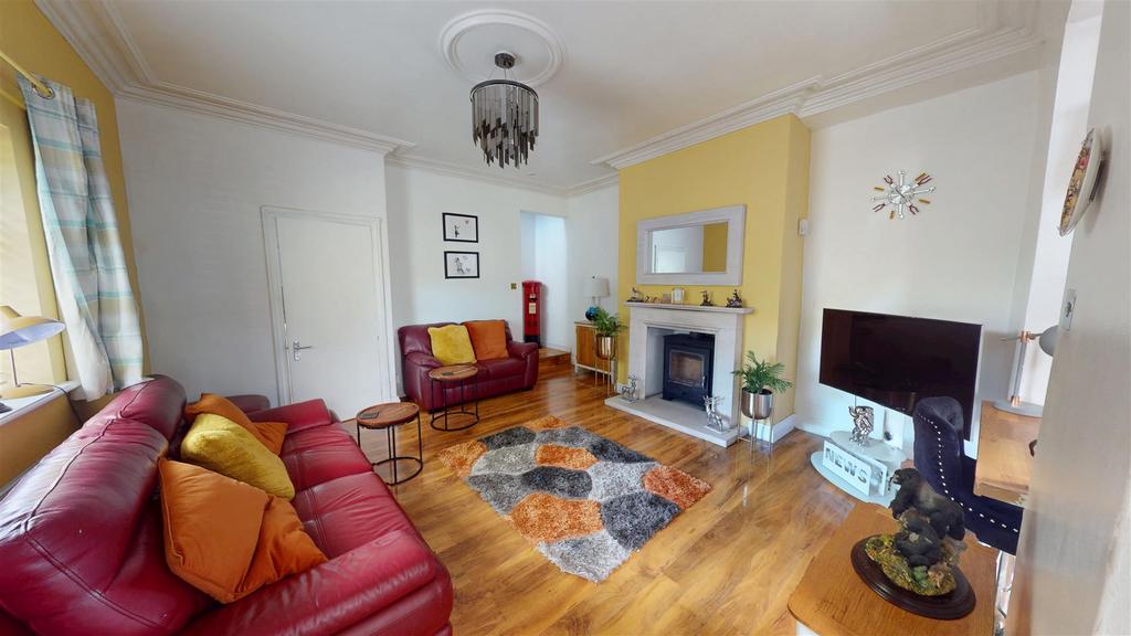 House in Brighouse - View 2