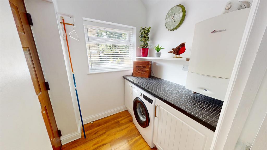 House in Brighouse - More