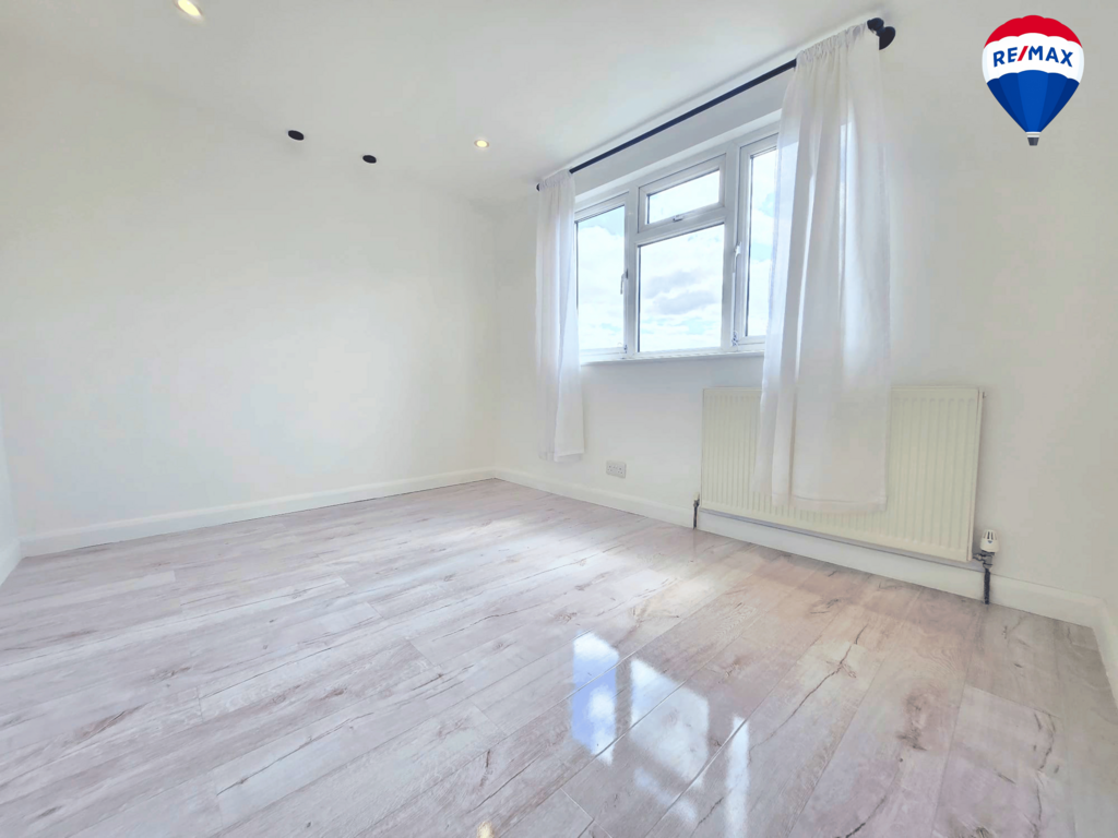 House in London - View 5