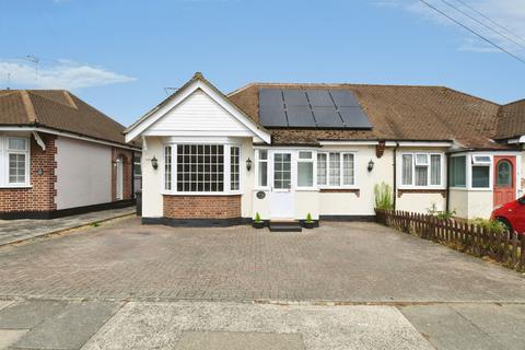 2 bedroom semi-detached bungalow for sale, Skerry Rise, Chelmsford