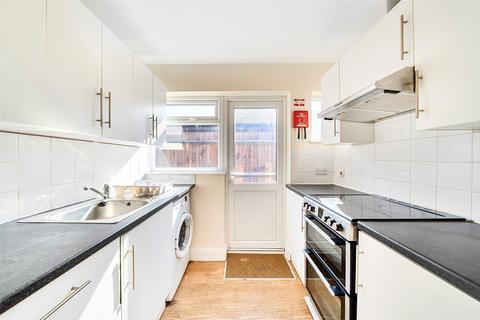 3 bedroom bungalow for sale, Clammas Way, Uxbridge