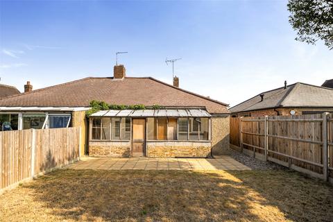 3 bedroom bungalow for sale, Clammas Way, Uxbridge