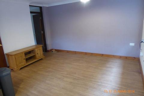 2 bedroom flat to rent, Carmarthen, Carmarthenshire,