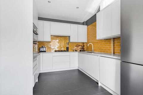 4 bedroom house for sale, Tilt Road, Cobham, Surrey, KT11