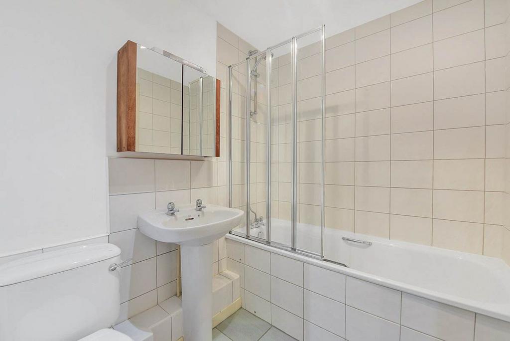 Apartment in London - View 5