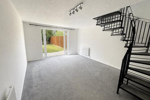 2 bedroom semi-detached house to rent, Leyton Drive, Somerset TA6