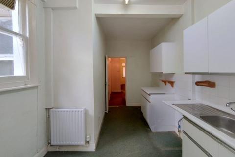 1 bedroom flat for sale, 11A Bolingbroke Road, Kensington, London, W14 0AJ