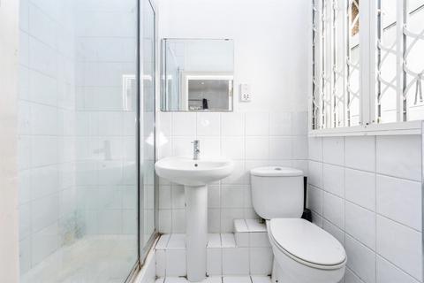 2 bedroom flat for sale, Whitchurch Lane, Edgware