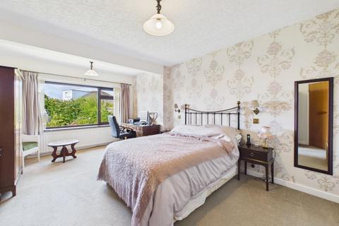 3 bedroom semi-detached bungalow for sale, Heaton Drive, Bingley, West Yorkshire