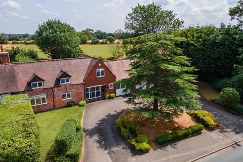 4 bedroom cottage for sale, Stratford Road, Hockley Heath, Solihull