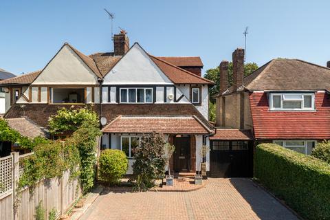 undefined, Kidbrooke Park Road, London
