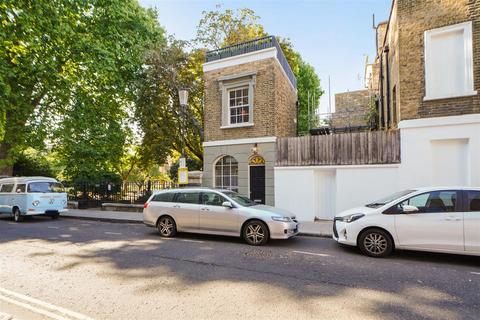 1 bedroom house to rent, 20 Britten StreetChelseaLondon