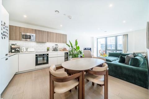 2 bedroom flat to rent, Clapham Road, London SW9
