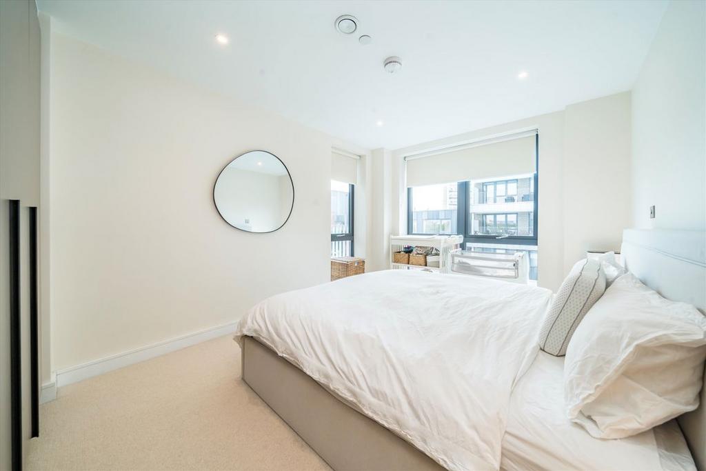 Apartment in London - View 5