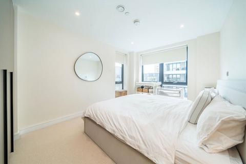 2 bedroom flat to rent, Clapham Road, London SW9