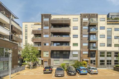 1 bedroom flat to rent, Singer Mews, London SW4