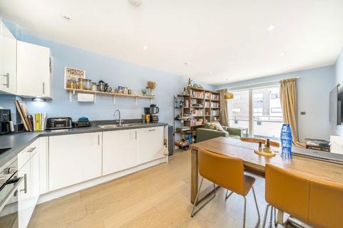 1 bedroom flat to rent, Singer Mews, London SW4