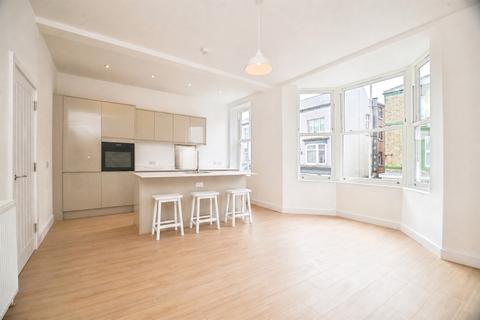 2 bedroom flat for sale, Amber Street, Saltburn-By-The-Sea