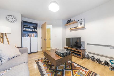1 bedroom flat to rent, Hanover House, Vauxhall SW8