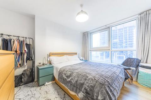 1 bedroom flat to rent, Hanover House, Vauxhall SW8