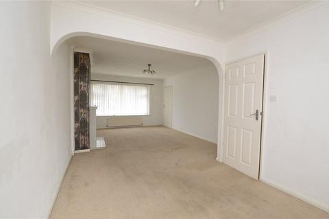 3 bedroom semi-detached house for sale, Parkways Avenue, Oulton, Leeds, West Yorkshire