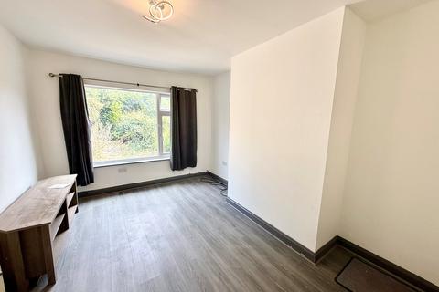 3 bedroom house to rent, Lilac Crescent, Nottingham, NG9