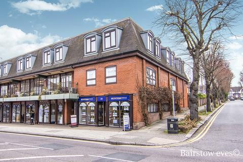 1 bedroom apartment to rent, Station Lane, Hornchurch, RM12