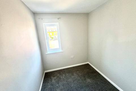3 bedroom semi-detached house to rent, Alderman Close, Nottingham, NG9