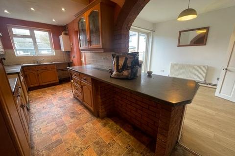 3 bedroom semi-detached house to rent, Wragby Road, Lincoln, LN2