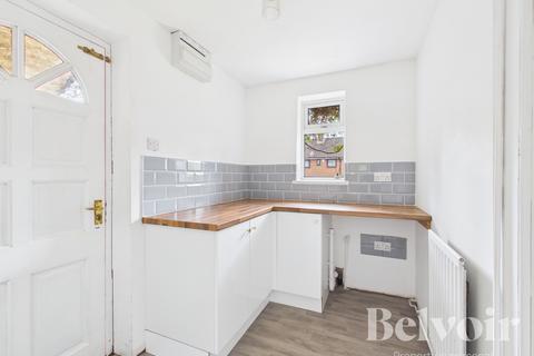 3 bedroom semi-detached house to rent, Hill Road, Telford TF3