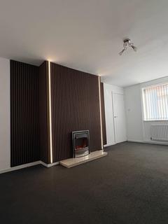 3 bedroom semi-detached house to rent, Hill Road, Telford TF3
