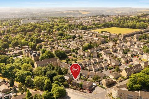 2 bedroom end of terrace house for sale, Halifax Road, Huddersfield, HD3