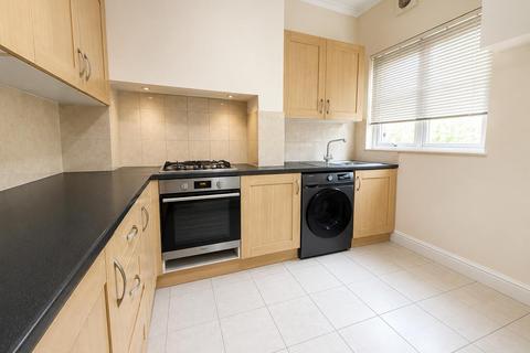 2 bedroom flat to rent, London Road, Isleworth TW7