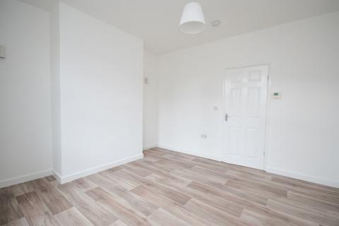 2 bedroom terraced house to rent, Kilnhurst Road, Rawmarsh, S62