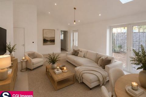 2 bedroom detached bungalow for sale, St. Johns Road, Farnborough GU14