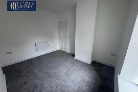 3 bedroom end of terrace house to rent, North Street, Newport NP20