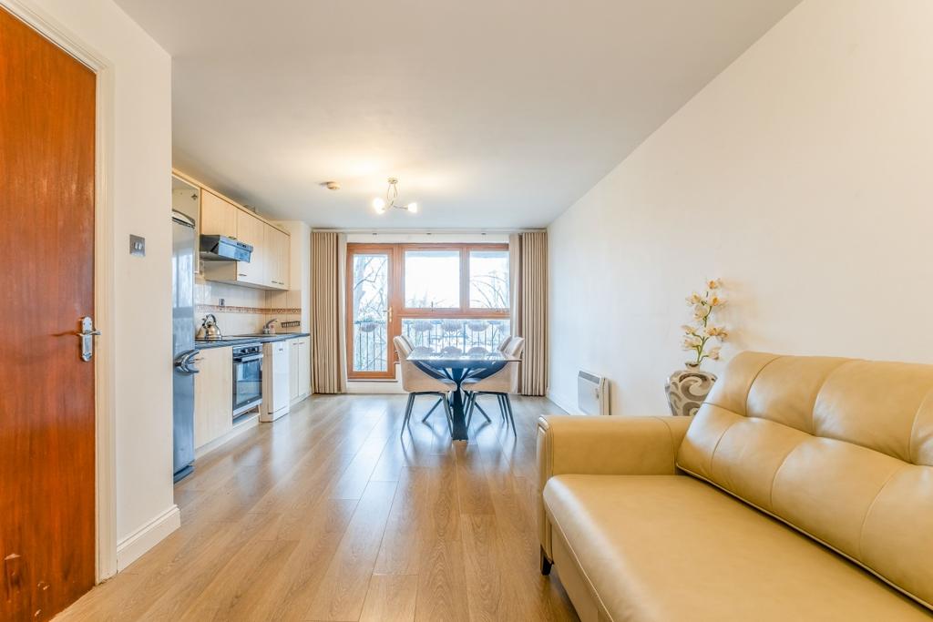 Apartment in London - View 2