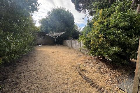 1 bedroom flat to rent, Edgehill Road, BOURNEMOUTH
