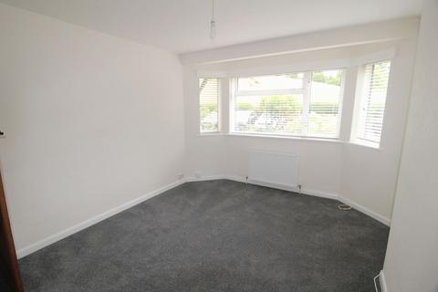 2 bedroom flat to rent, Garrison Court, Hitchin, SG4