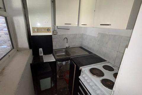1 bedroom flat for sale, Flat D, 49 High Street, Penge, London, SE20 7HW