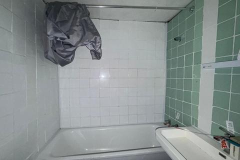 1 bedroom flat for sale, Flat D, 49 High Street, Penge, London, SE20 7HW