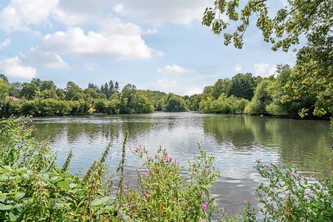 1 bedroom flat for sale, Waterside Court, Alton, Hampshire, GU34