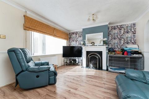 3 bedroom terraced house for sale, Heathcote Close, March