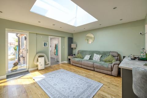 4 bedroom semi-detached house for sale, Whitfield Avenue, Broadstairs, Kent, CT10